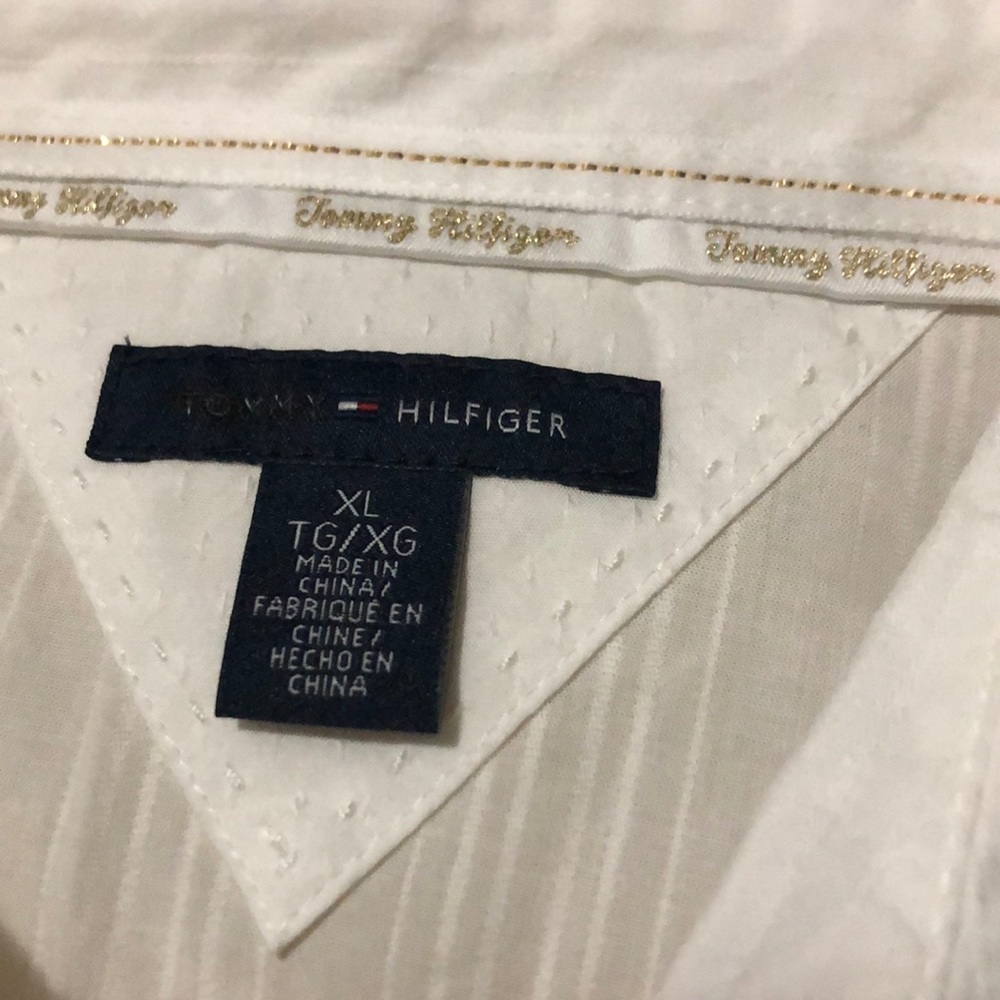 NWOT Tommy Hilfiger Women's Ruffled White Blouse - Picture 4 of 4